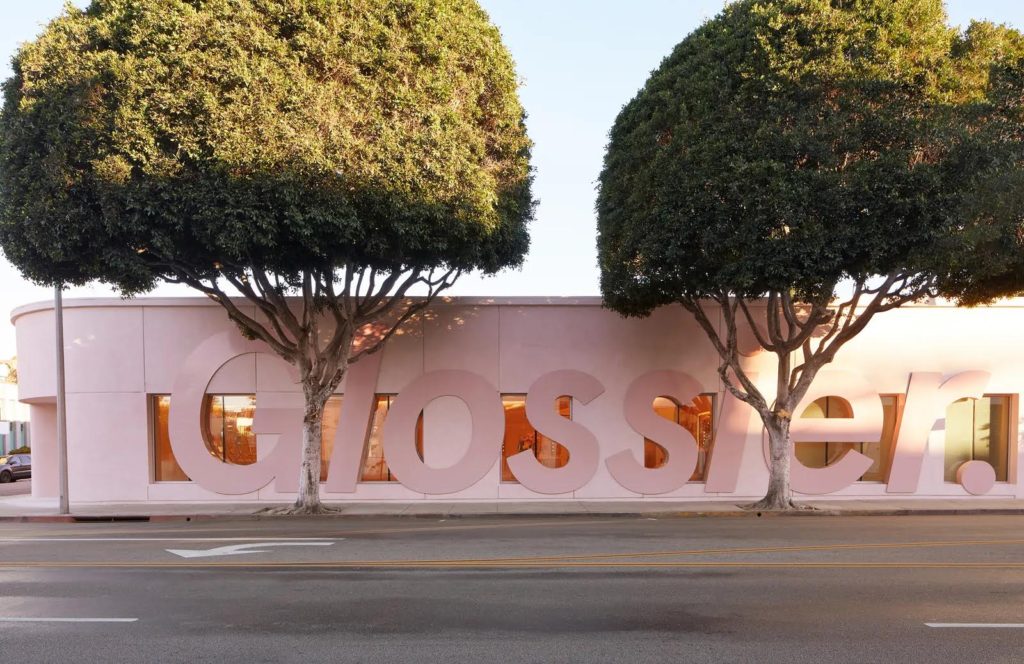 A Review on Glossier's New Store in LA - Mariana In LA